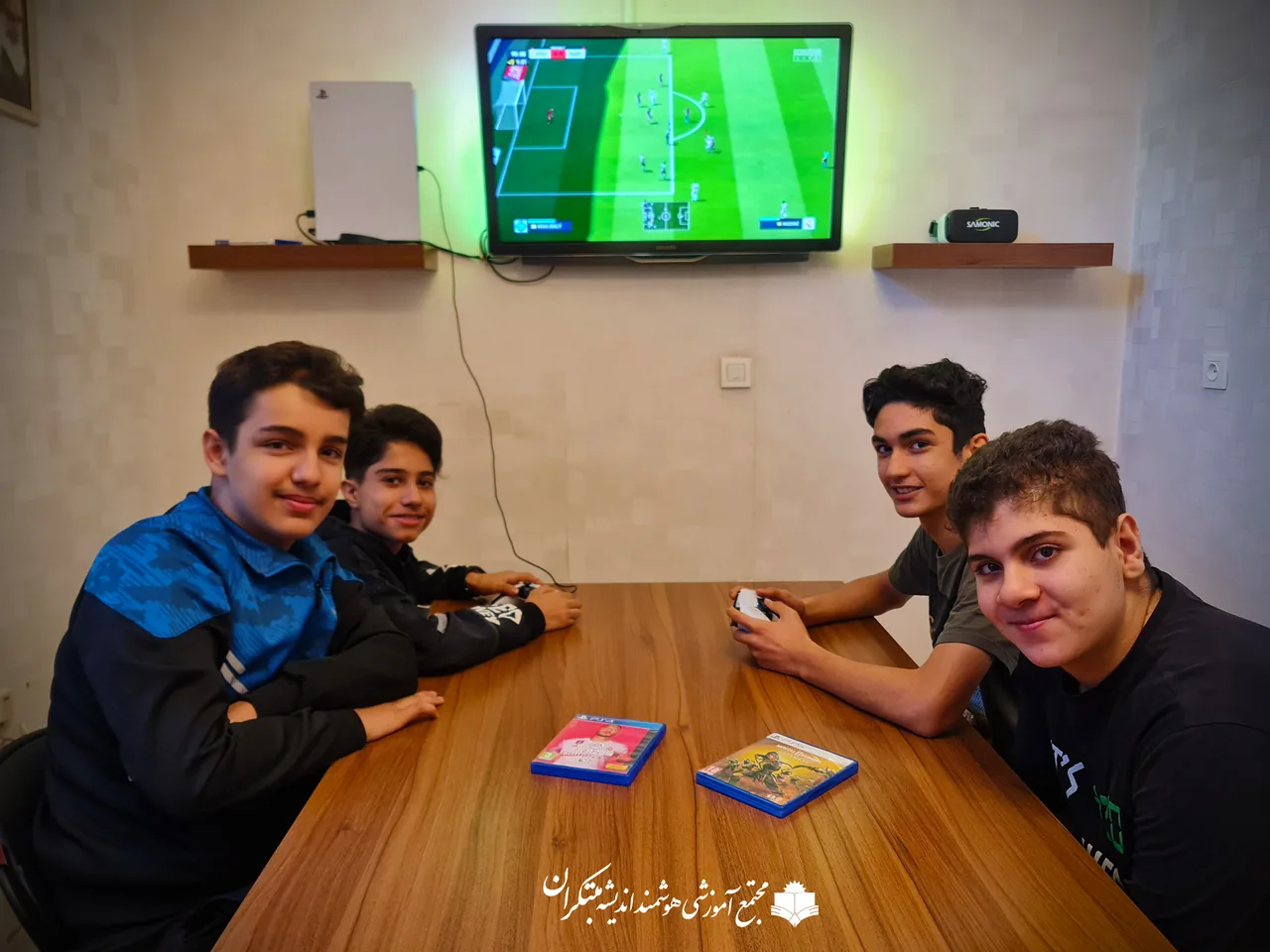 دبیرستان هوشمند اندیشه مبتکران - تصویر 3