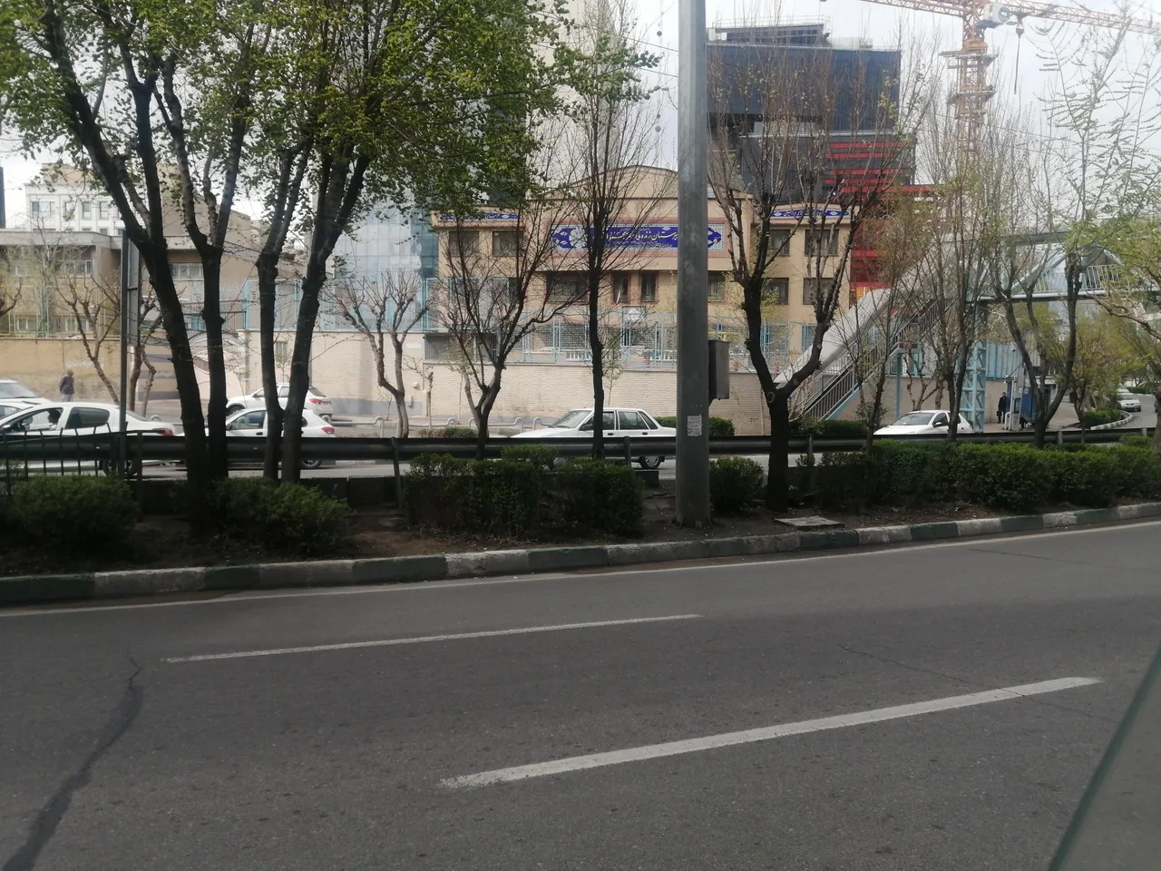 دبیرستان زنده یاد دکتر محمود افشار - تصویر 2