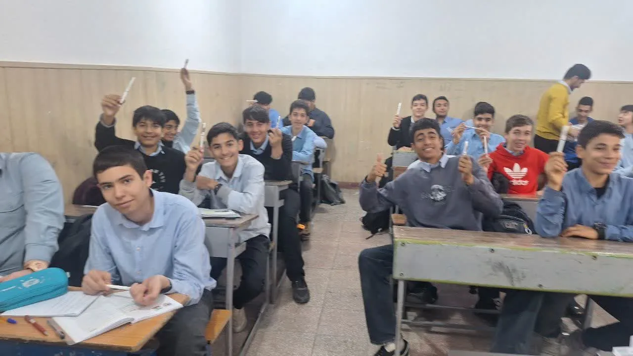 دبیرستان دوره اول پسرانه حکمت - تصویر 3