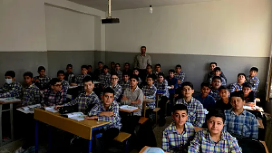 دبیرستان پسرانه تقوا پیشگان