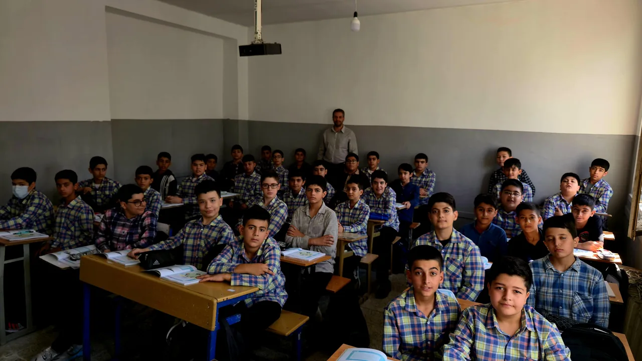 دبیرستان پسرانه تقوا پیشگان