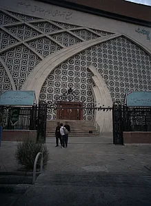 دبیرستان امام صادق (ع)