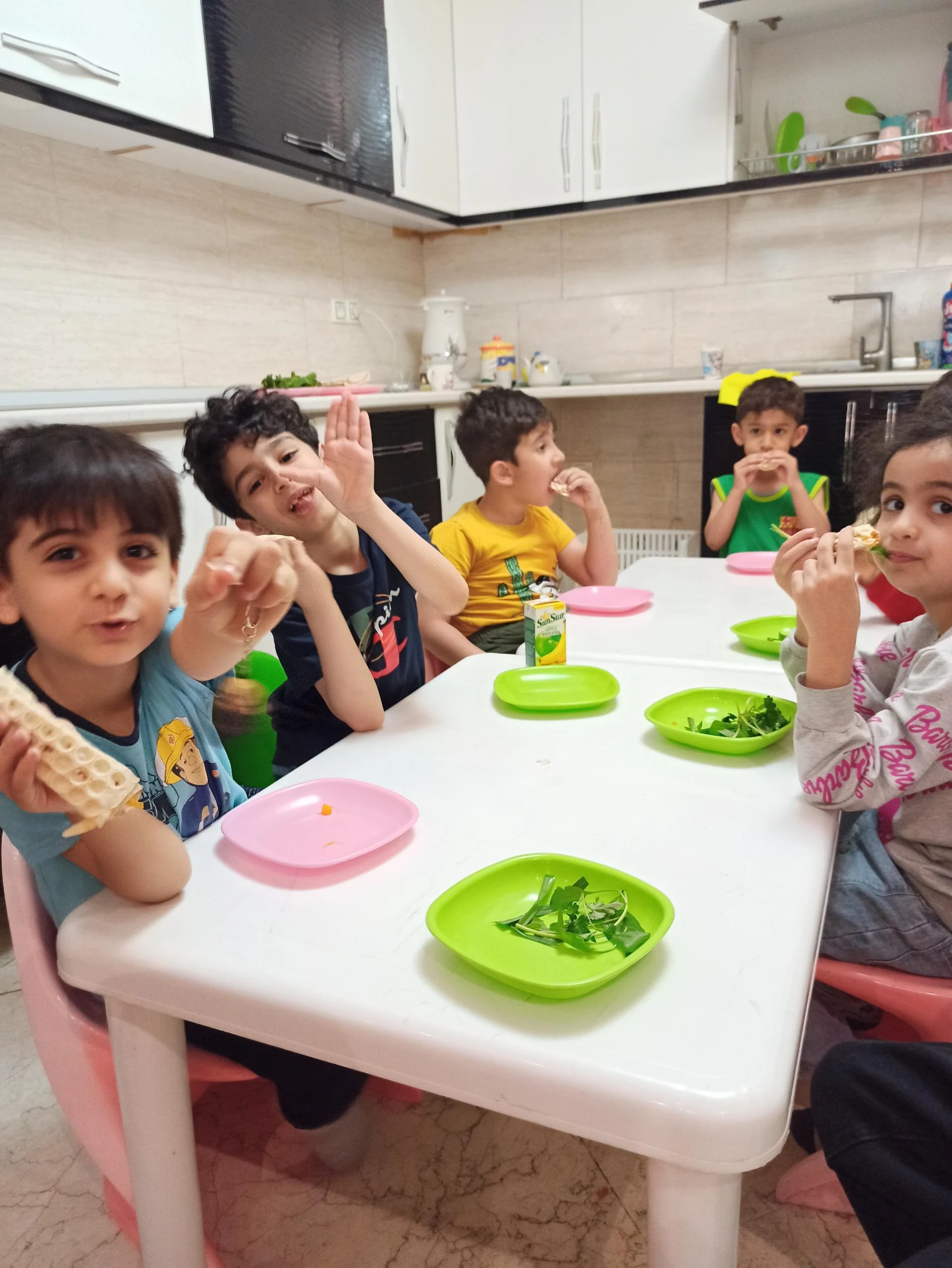 مهد کودک و پیش دبستانی نارنجستان - تصویر 2