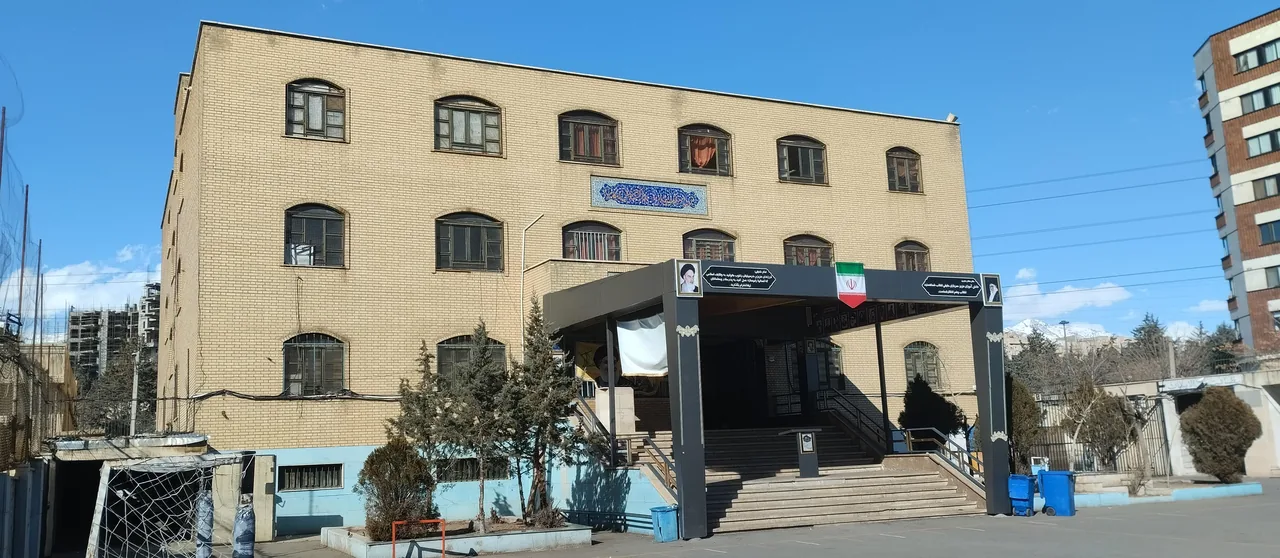 هنرستان کار دانش پسرانه جواد موفقیان ۵ - تصویر 2