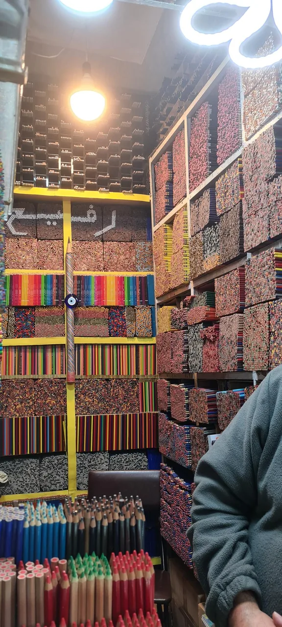 مداد فروشی تک رنگ - تصویر 2