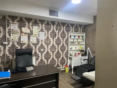 کلینیک پوست و مونسیم