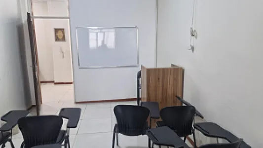 آموزشگاه علمی آزاد دخترانه آینده روشن