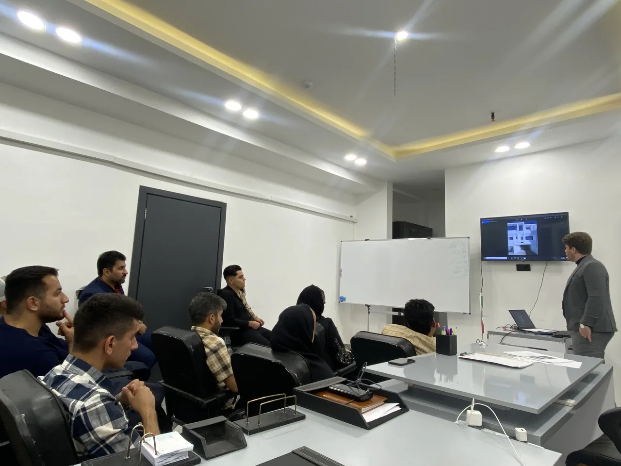 دپارتمان املاک دکتر ملک - تصویر 3