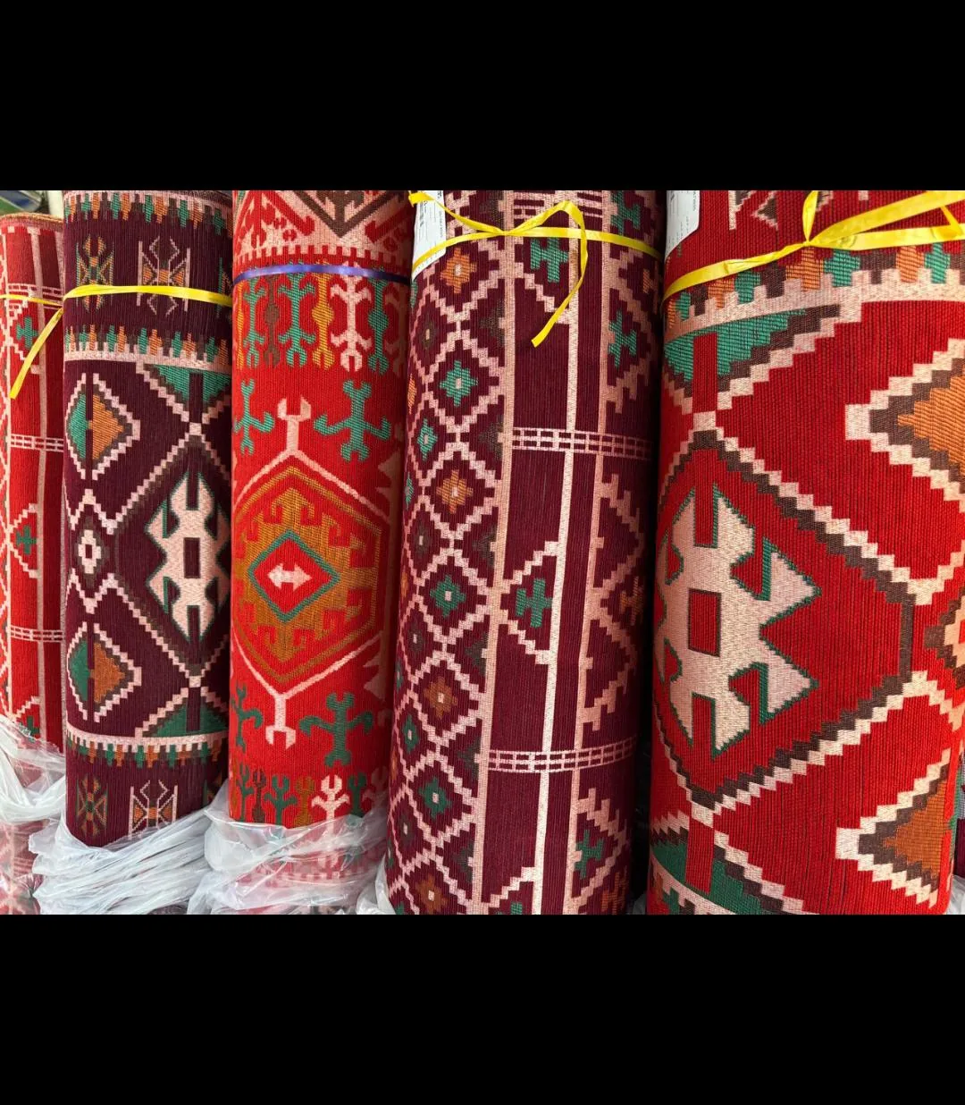 مجتمع تولیدی پشتی و مبل و خلیجی حورا - تصویر 3