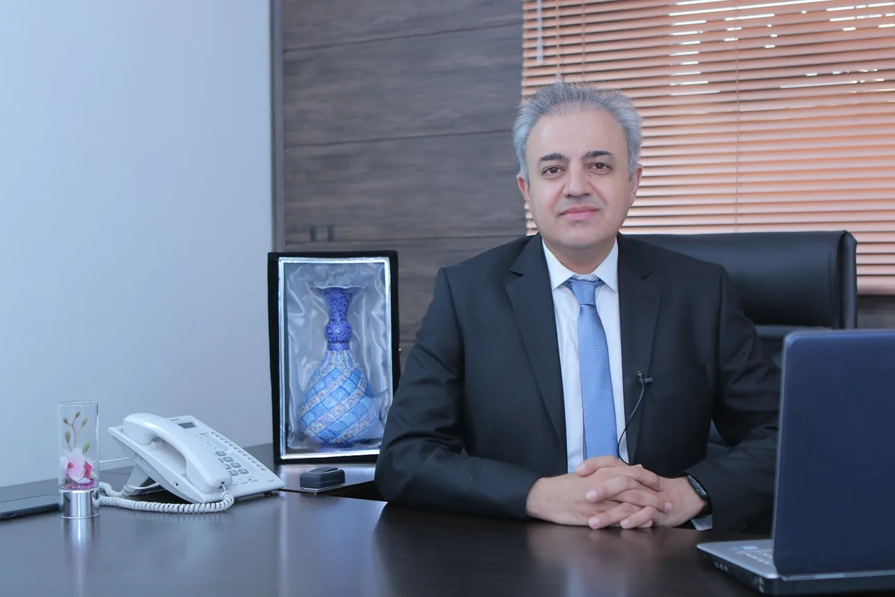 دکتر کامران بابایی - تصویر 2