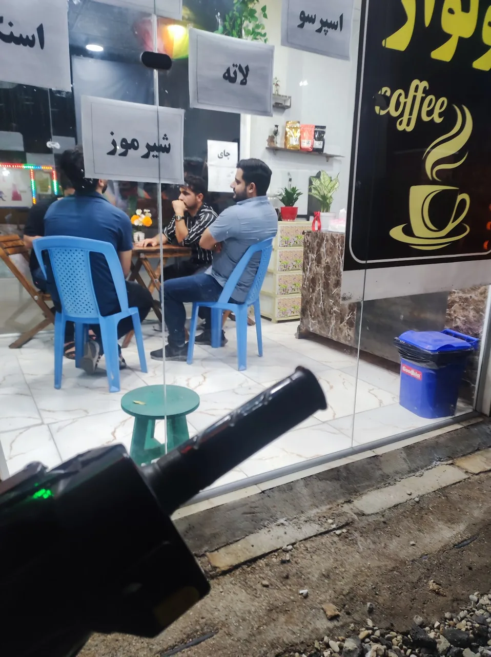 ایلیا کافه پارکینگ جنوبی پارک مالیات - تصویر 2