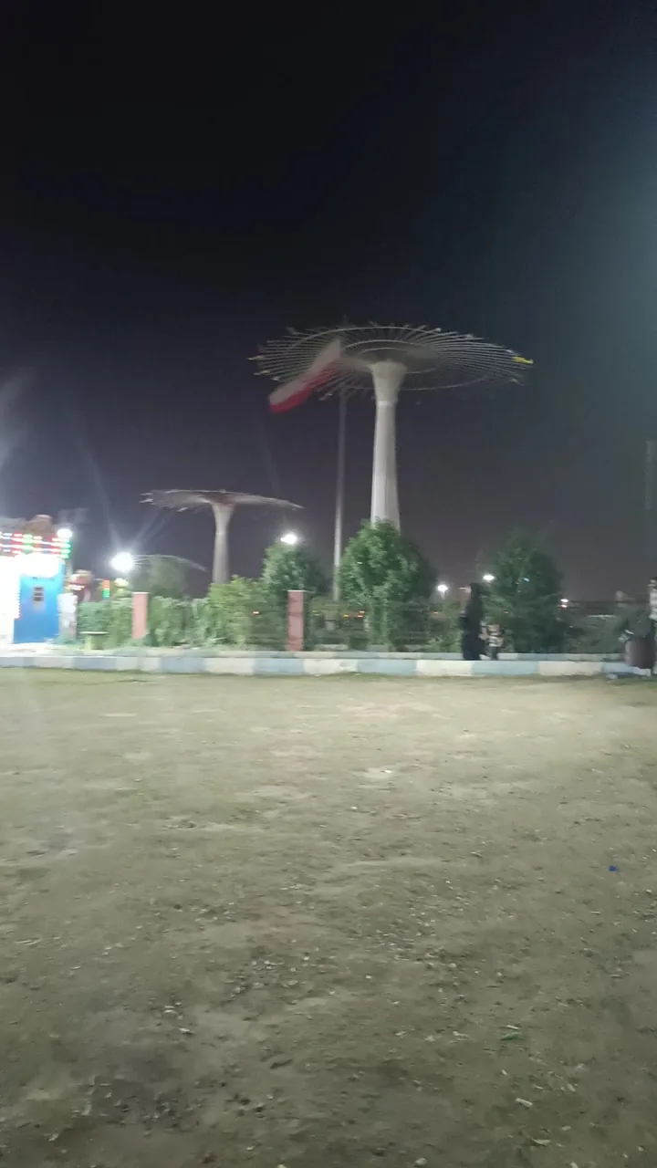ایلیا کافه پارکینگ جنوبی پارک مالیات - تصویر 3