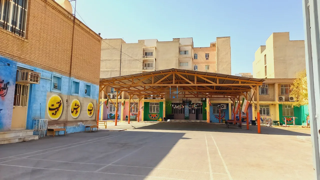مدرسه فرزانگان دخترانه تیزهوشان اهواز
