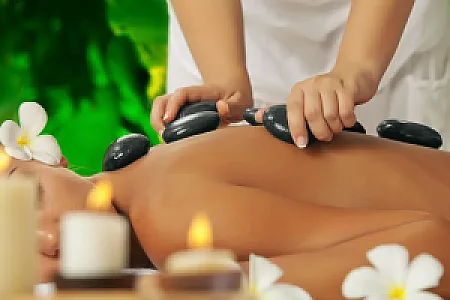 مرکز تخصصی ماساژ رویان اسپا