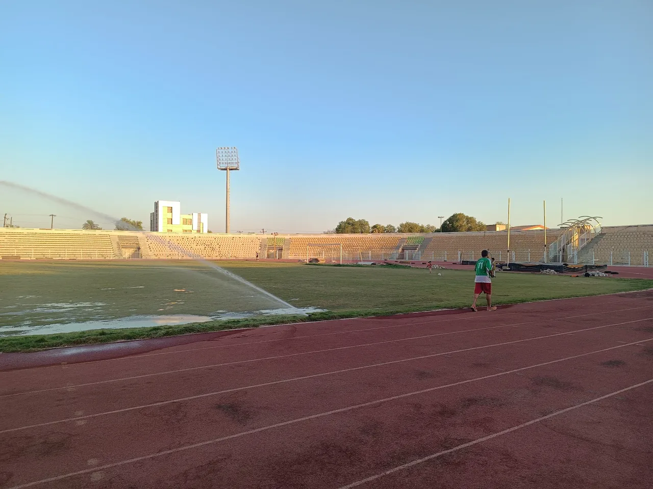 استادیوم بزرگ تختی