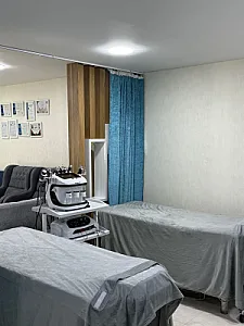 مرکز تخصصی ماساژ و خدمات پوستی ماه اسپا