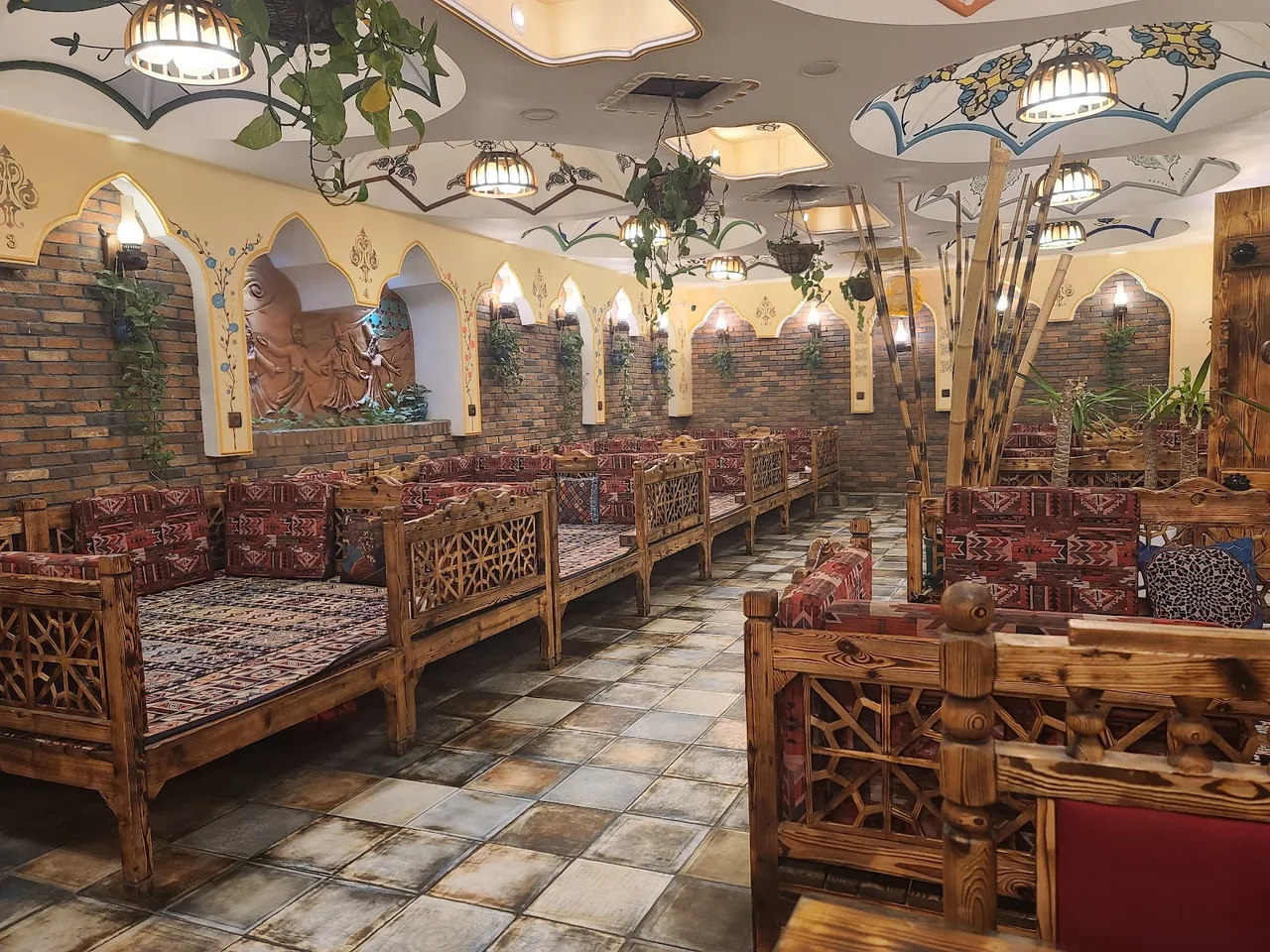 کافه رستوران سنتی فانوس