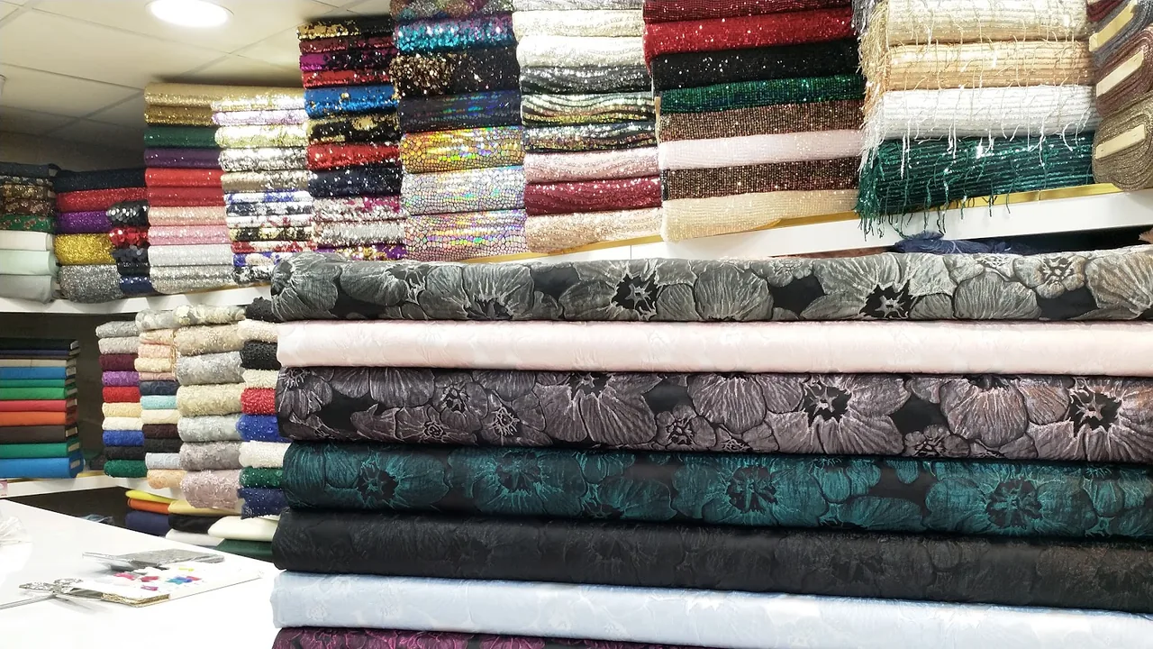 پارچه فروشی میلاد