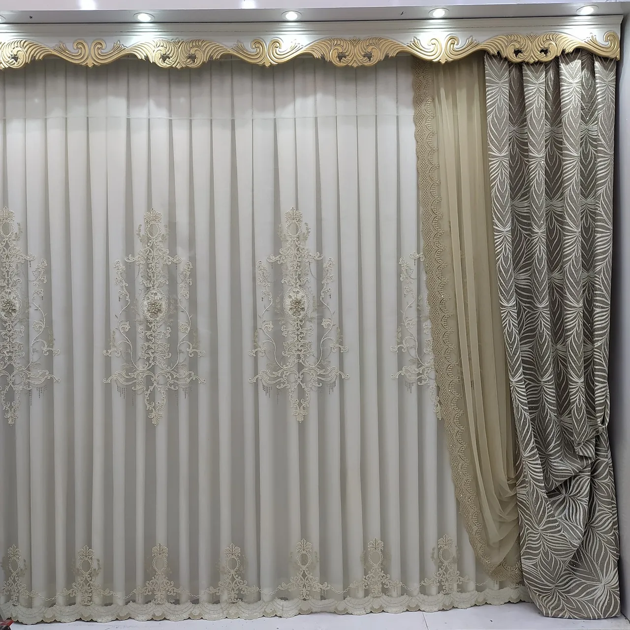 پرده سرای پدیده