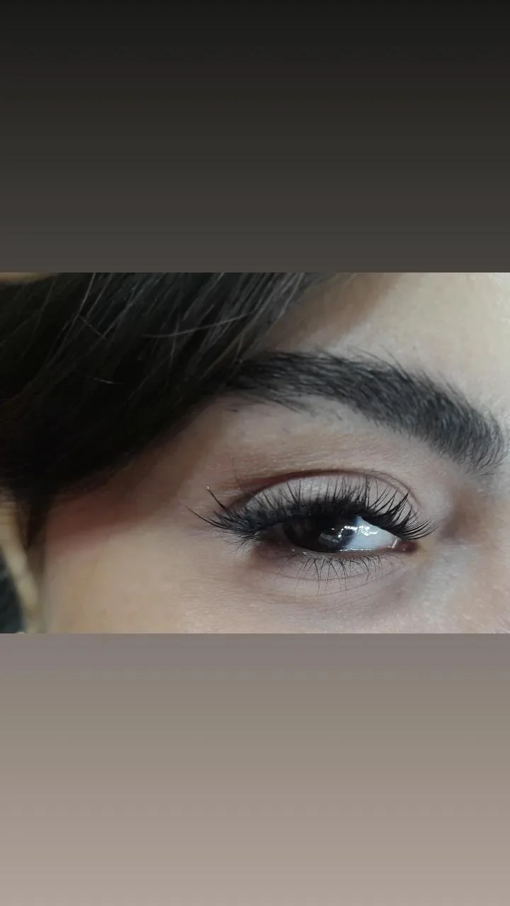 سالن زیبایی تاج نقره ای