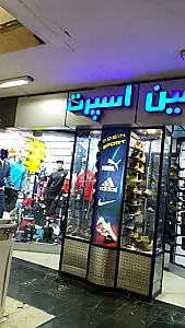 پاساژ پله برقی