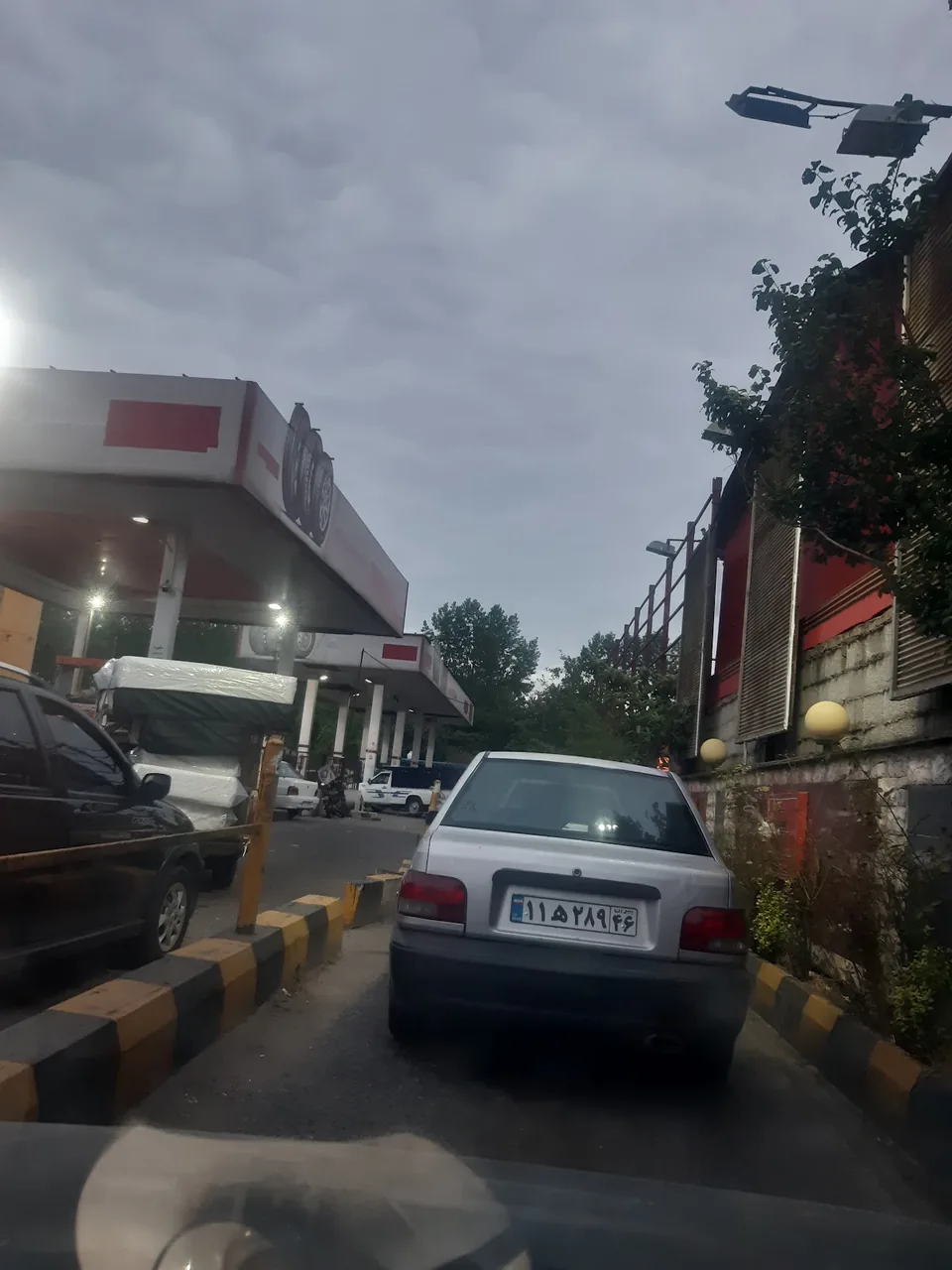 جایگاه بنزین و CNG گلساران - تصویر 2