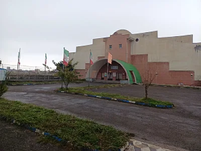 ورزشگاه کارگران