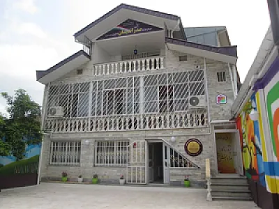 دبیرستان دخترانه صدر‌اندیشان