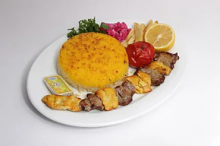 رستوران و تهیه غذای زیتون