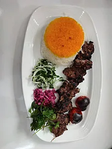 تهیه غذای چچیلاس
