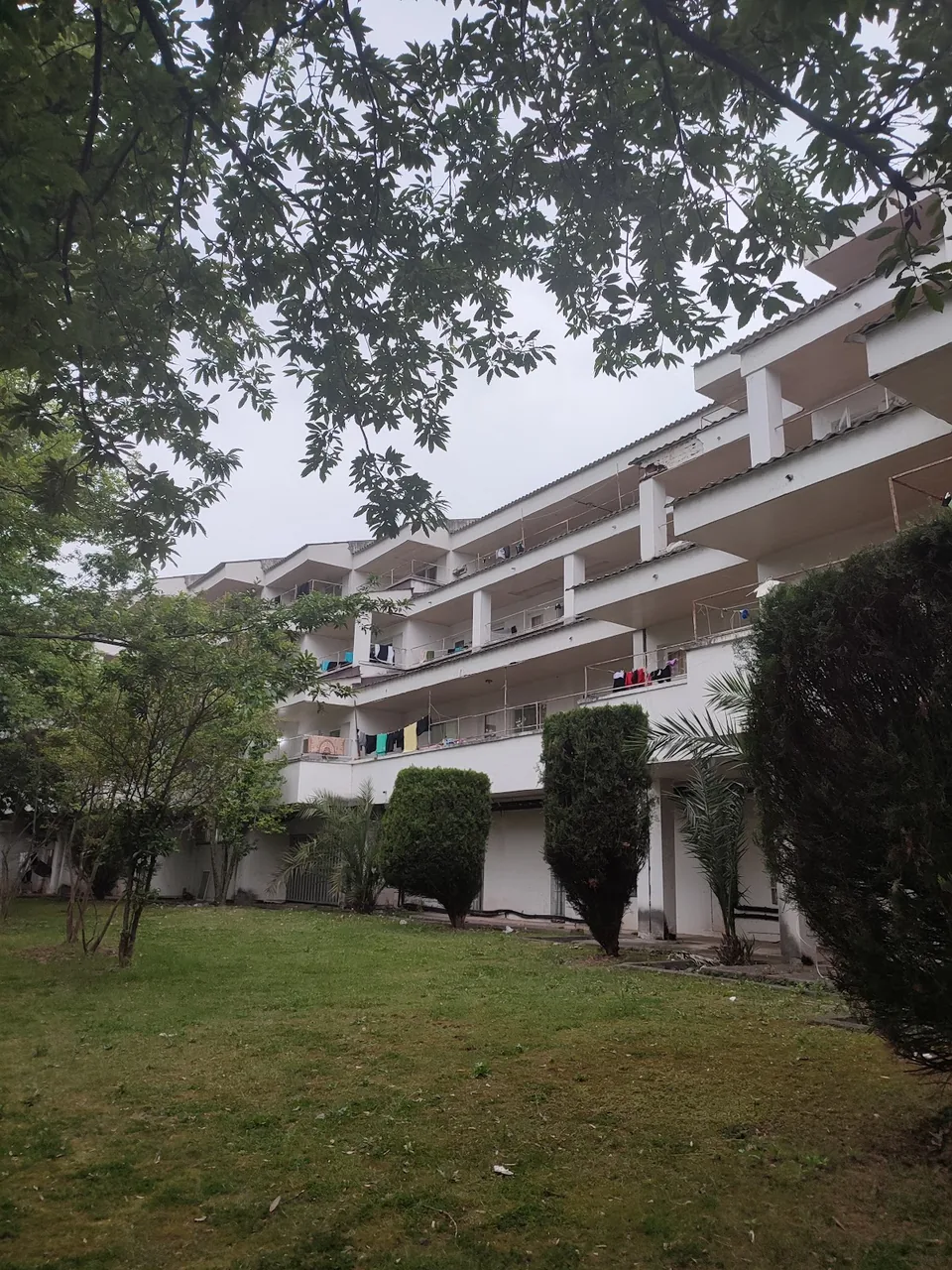 خوابگاه دخترانه و دانشکه تربیت بدنی دانشگاه گیلان