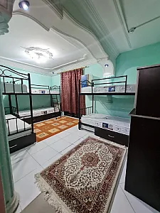 خوابگاه دخترانه گلریز
