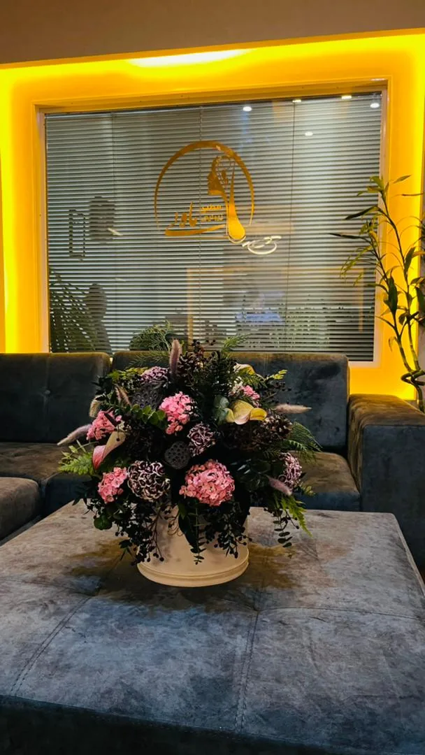 مطب زیبایی پوست مو ماه لی