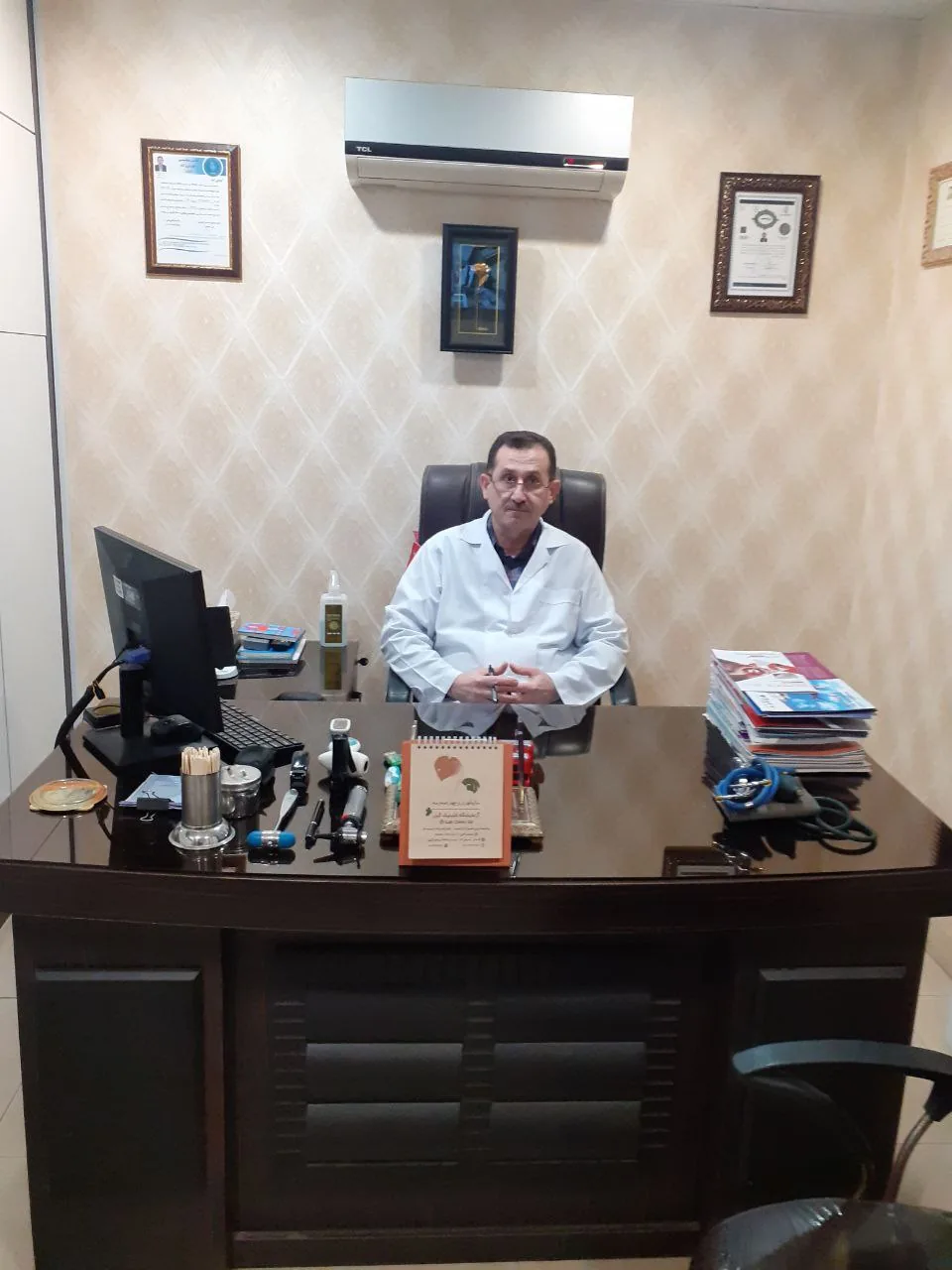 فرید حبیبی رودسری متخصص بیماری‌های داخلی