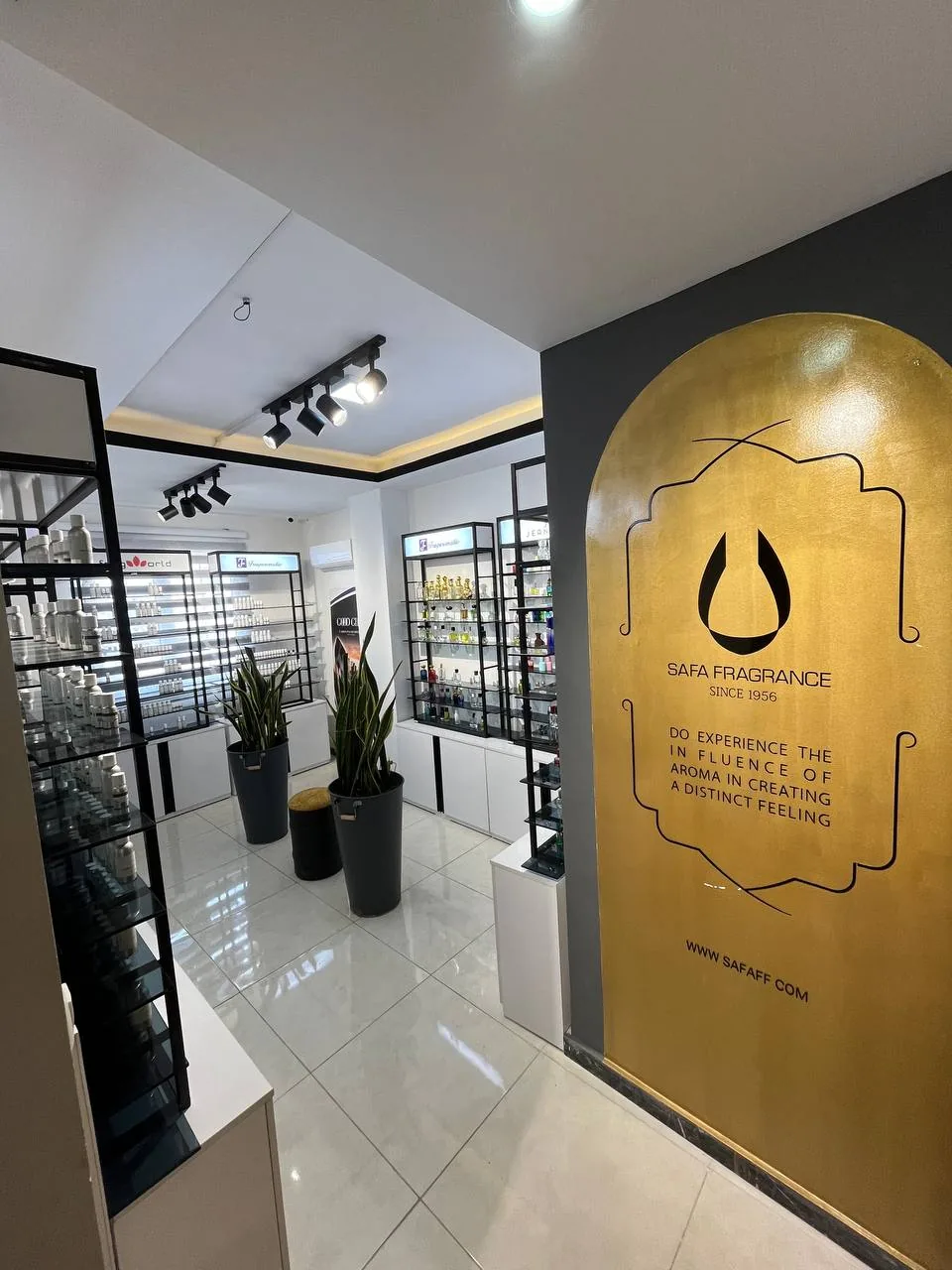 عطر ادکلن بیژن