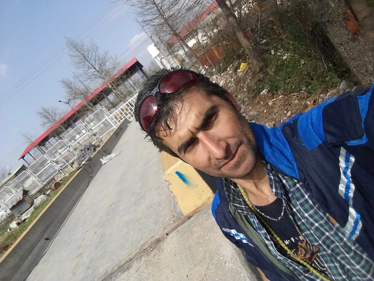 آموزشگاه فنی وحرفه ای دنیای ابتکار - تصویر 2
