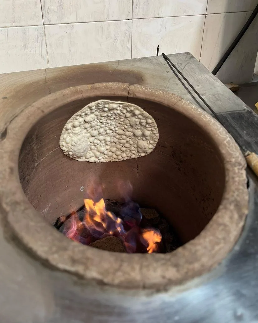 سفره خانه سنتی کلاسیک آریا - تصویر 2