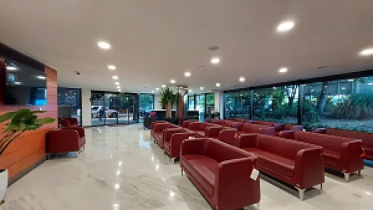 مرکز تصویربرداری آرینا