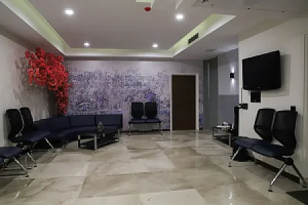 دکتر آرمین اکبری - جراح و متخصص گوش و حلق و بینی