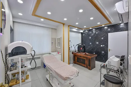 کلینیک تخصصی پوست و مو پامچال سعادت آباد تهران