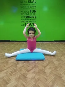 مدرسه ژیمناستیک ریتمیک کودکان