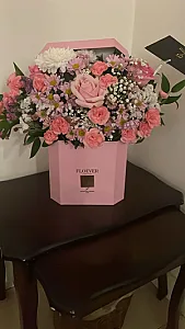 Flowsha فلوشا | گل فروشی آنلاین تهران - تازه‌ترین گل‌ها، ارسال سریع و تضمین کیفیت، هدیه‌ای شایسته برای عزیزانتان