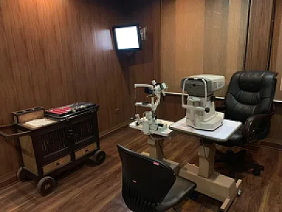 مطب چشم‌پزشکی دکتر روشنک نظری