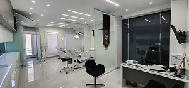 دکتر علیرضا توتونچیان