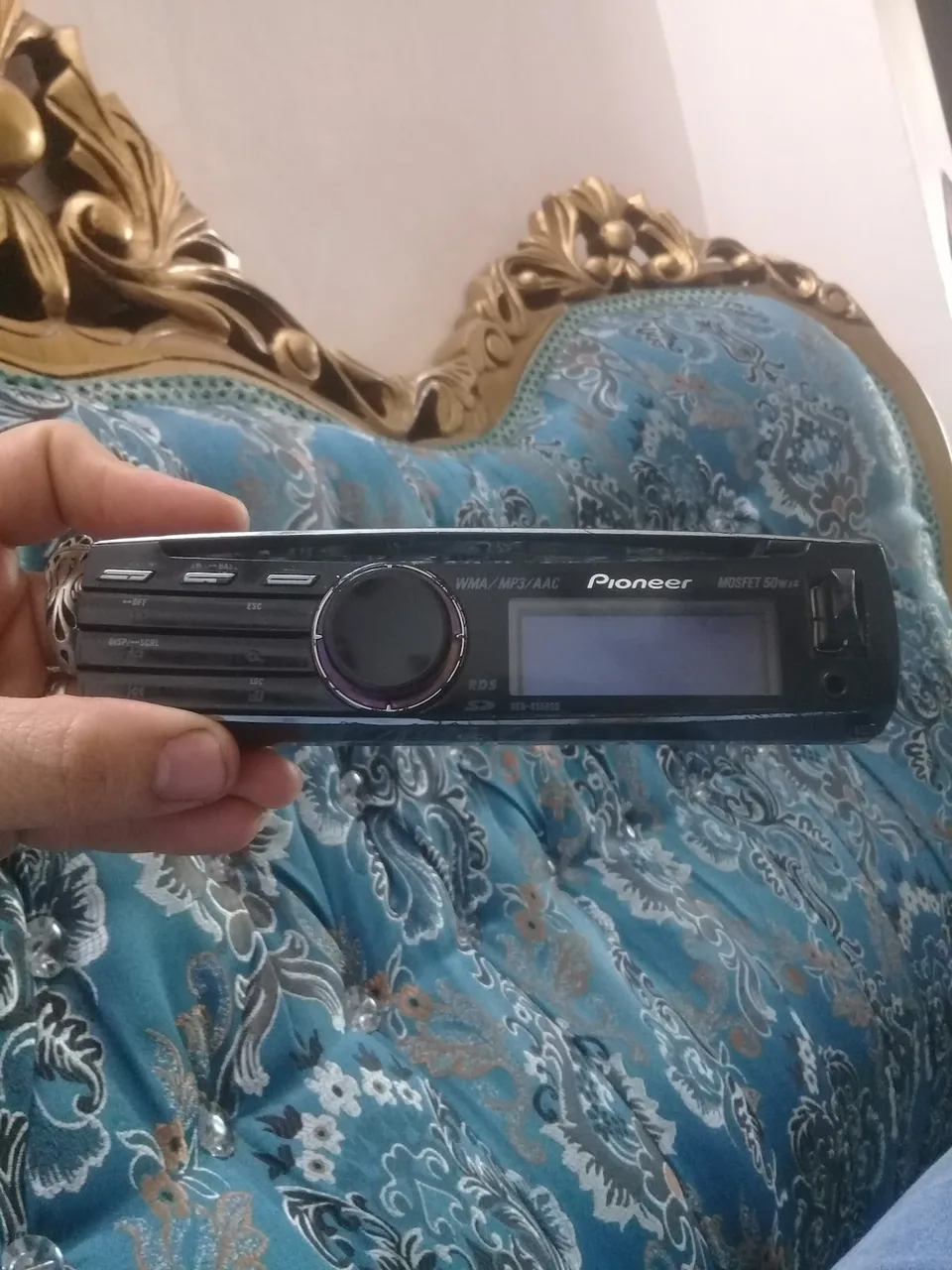 فروشگاه لوازم صوتی و تصویری بهرام