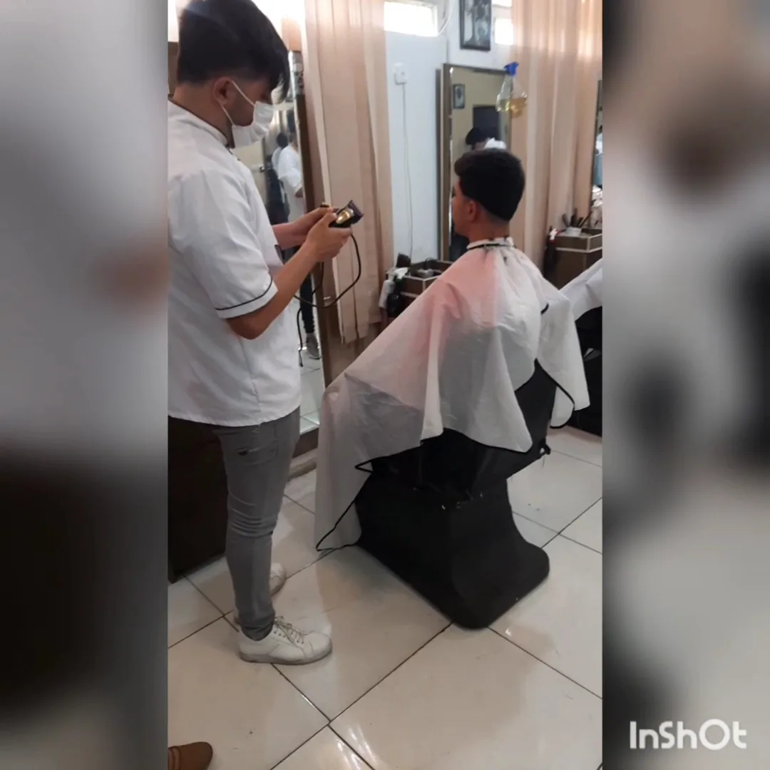 آموزشگاه آرایشگری مردانه هنرمو