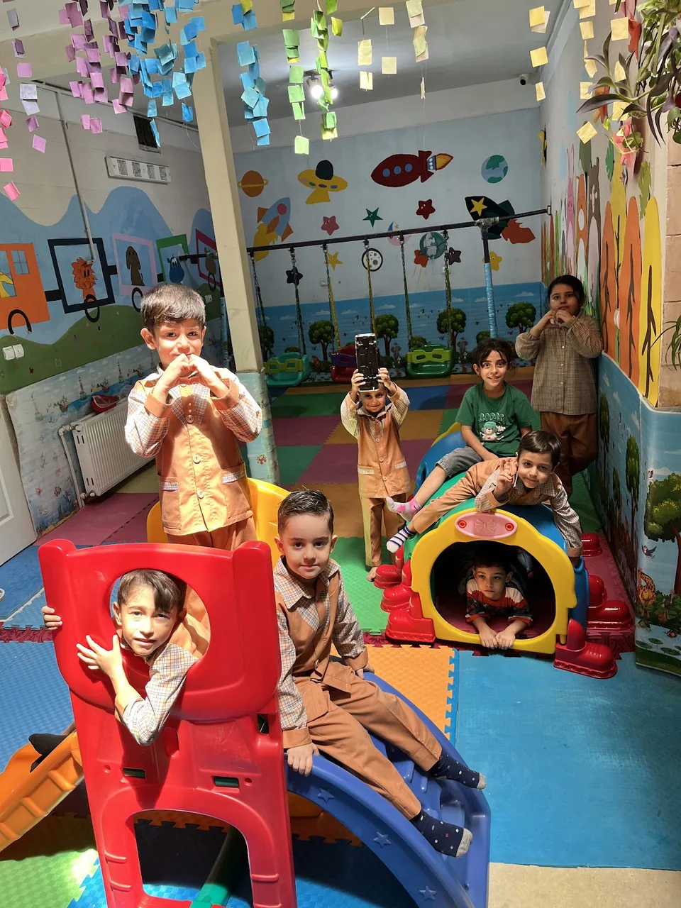 مهد کودک ایمان‌منطقه ۱۷ تهران - تصویر 3
