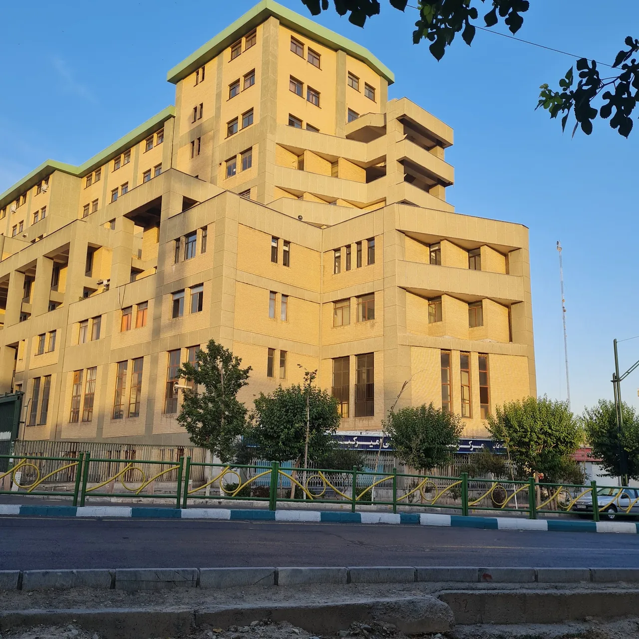 دانشگاه صنعتی امیرکبیر (پلی‌تکنیک تهران) - تصویر 4