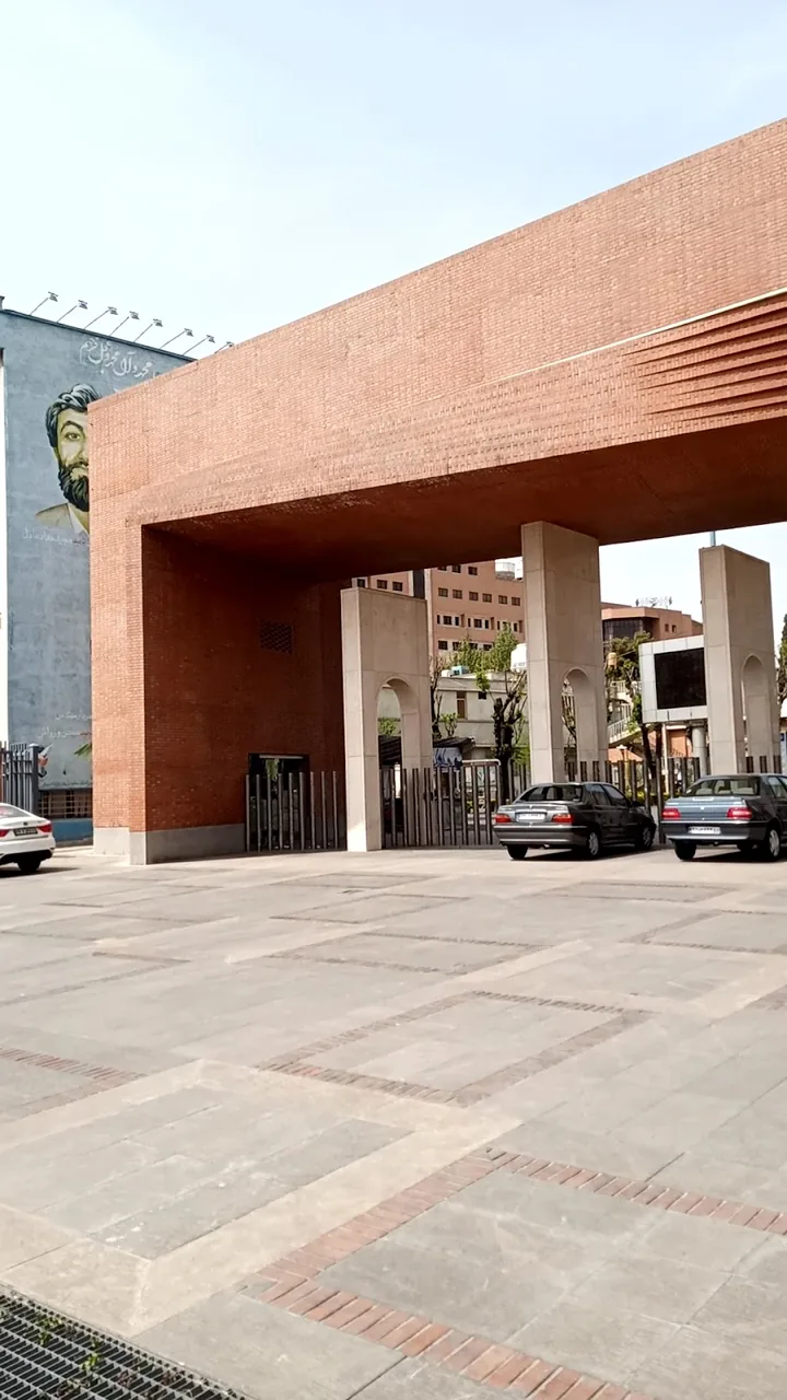 دانشگاه صنعتی شریف - تصویر 3