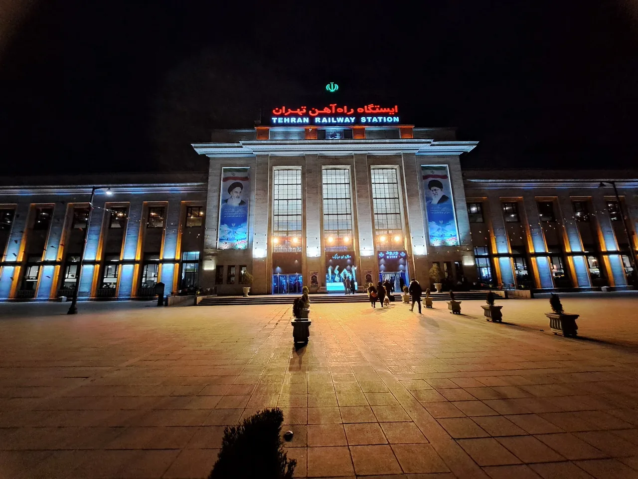 پارکینگ راه آهن - تصویر 5